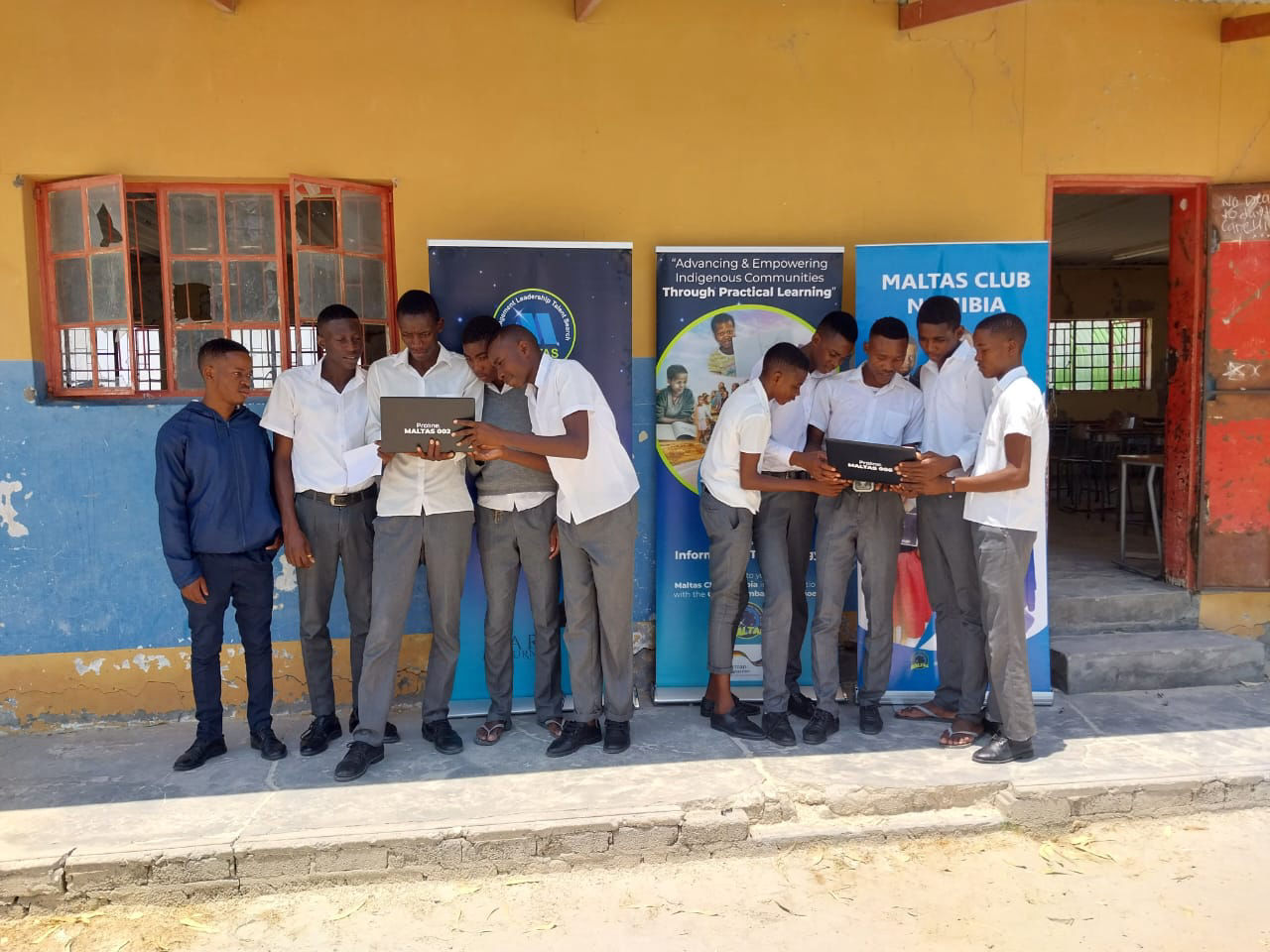 Mobirise Website Builder